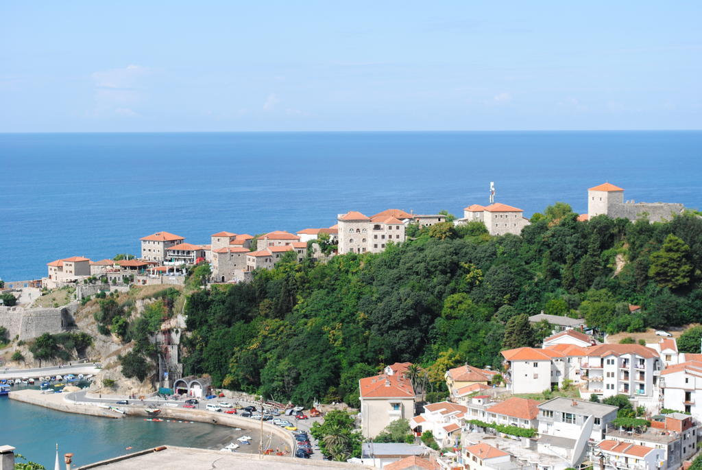 Apartments Knezevic Ulcinj Exteriör bild